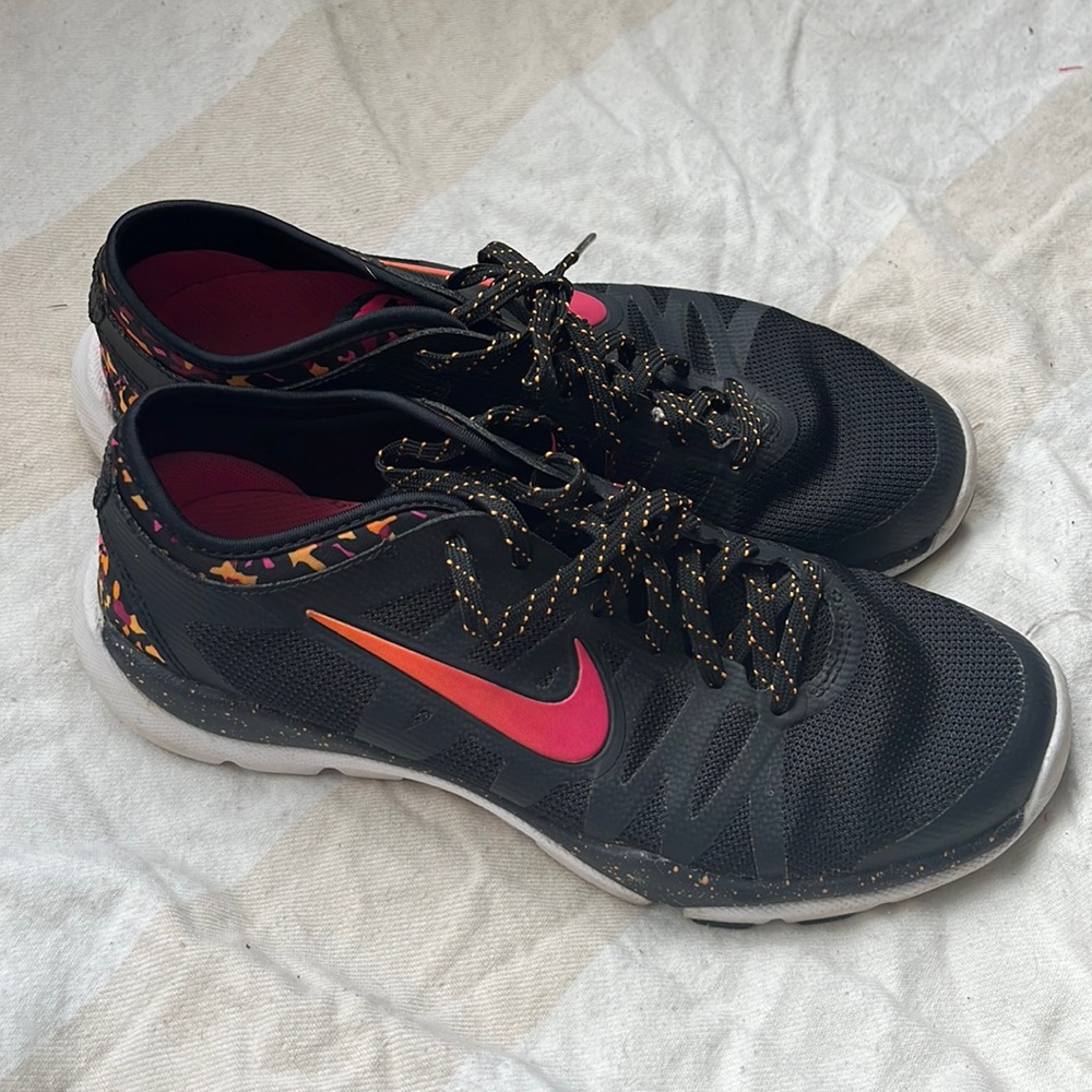 Nike Flex Supreme Running Sneaker